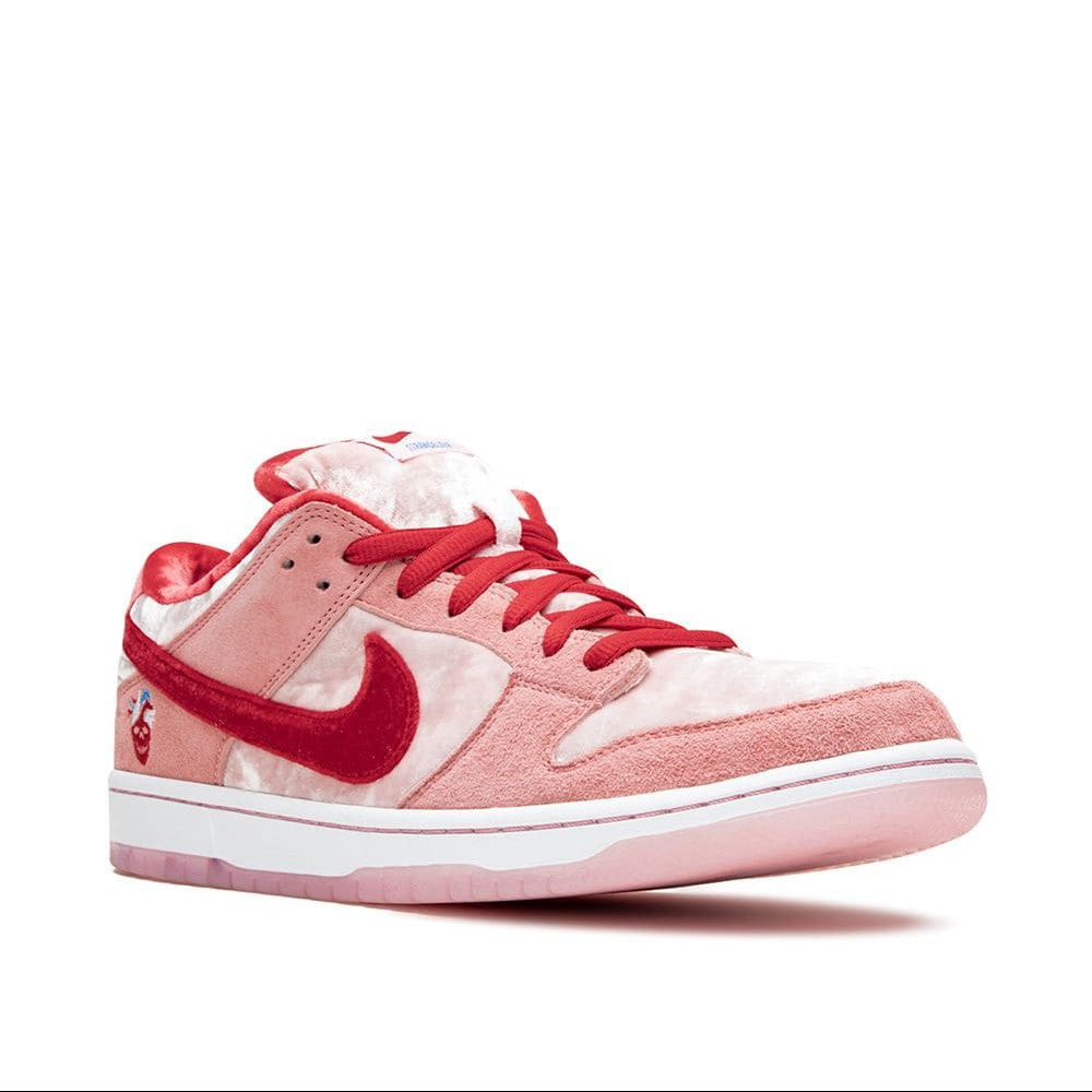Nike SB Dunk Low Pro "Strangelove"