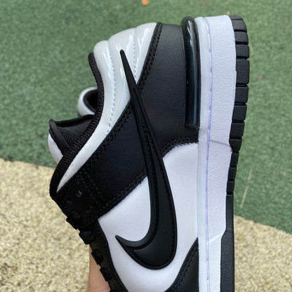 Nike Dunk Low Twist "Panda"