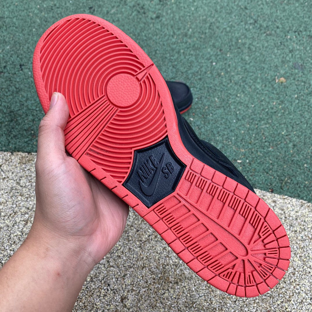Nike Dunk Low TRD "Black Pigeon"
