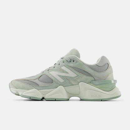 NB 9060 Unisex Trainers GREEN avec SEA SALT